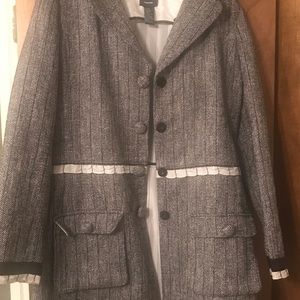 Doncaster jacket with buttons
